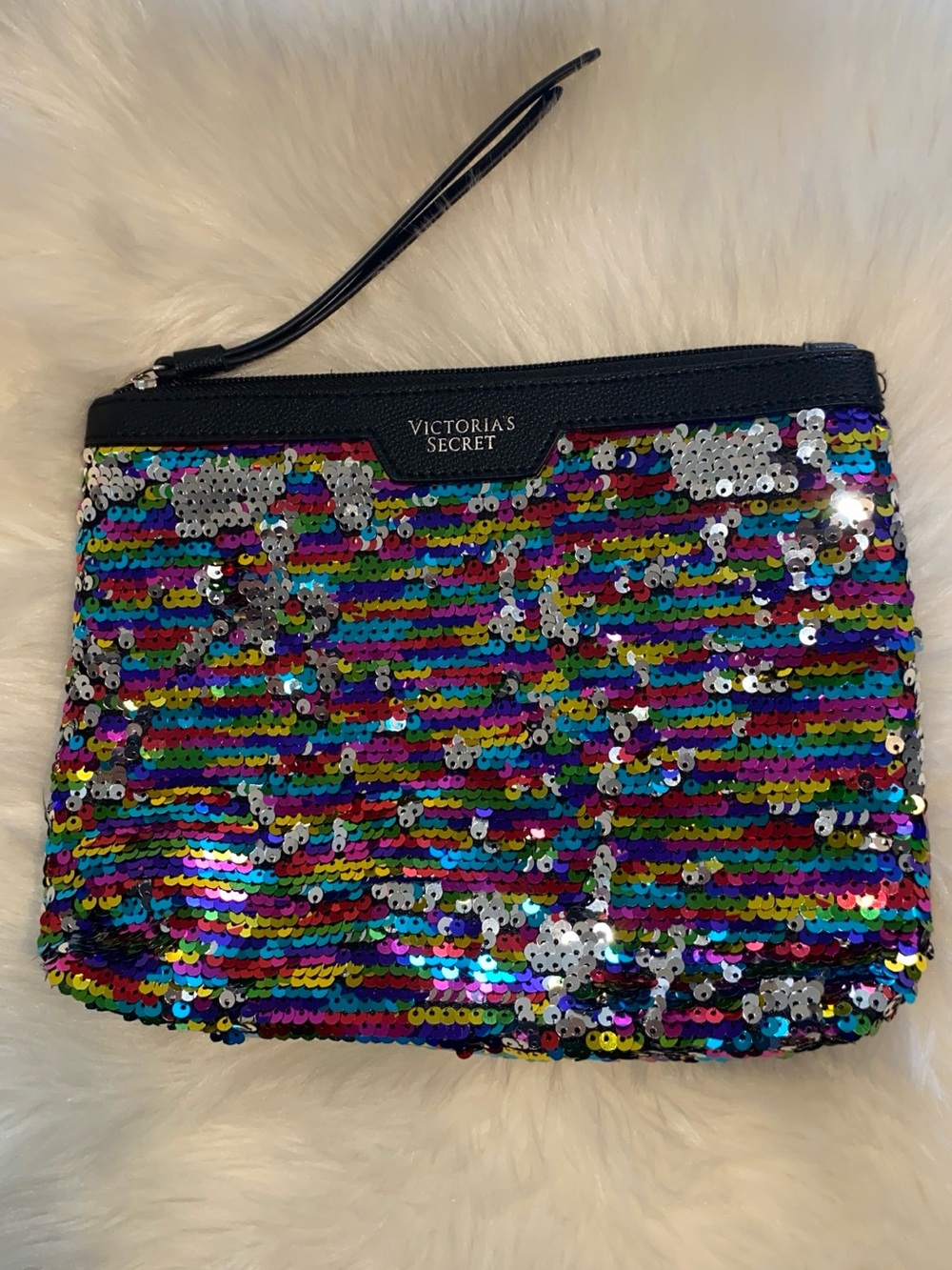 Victoria's Secret | Multicolor Sequin Wristlet |
Faux Leather Zip Clutch